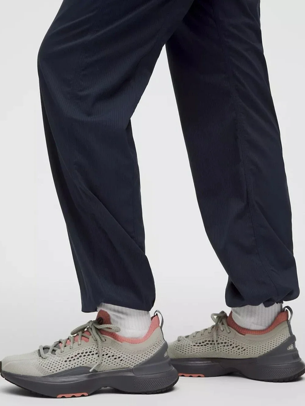 Lululemon True Navy Dance Studio Mid Rise Pants Size 6 31.5 Inch Inseam NWT